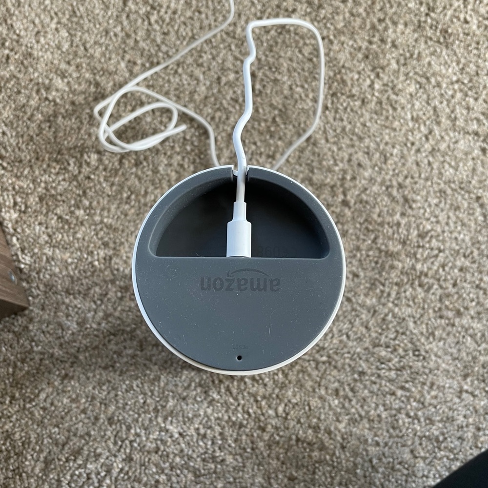 Amazon Alexa - Picture 3 of 5